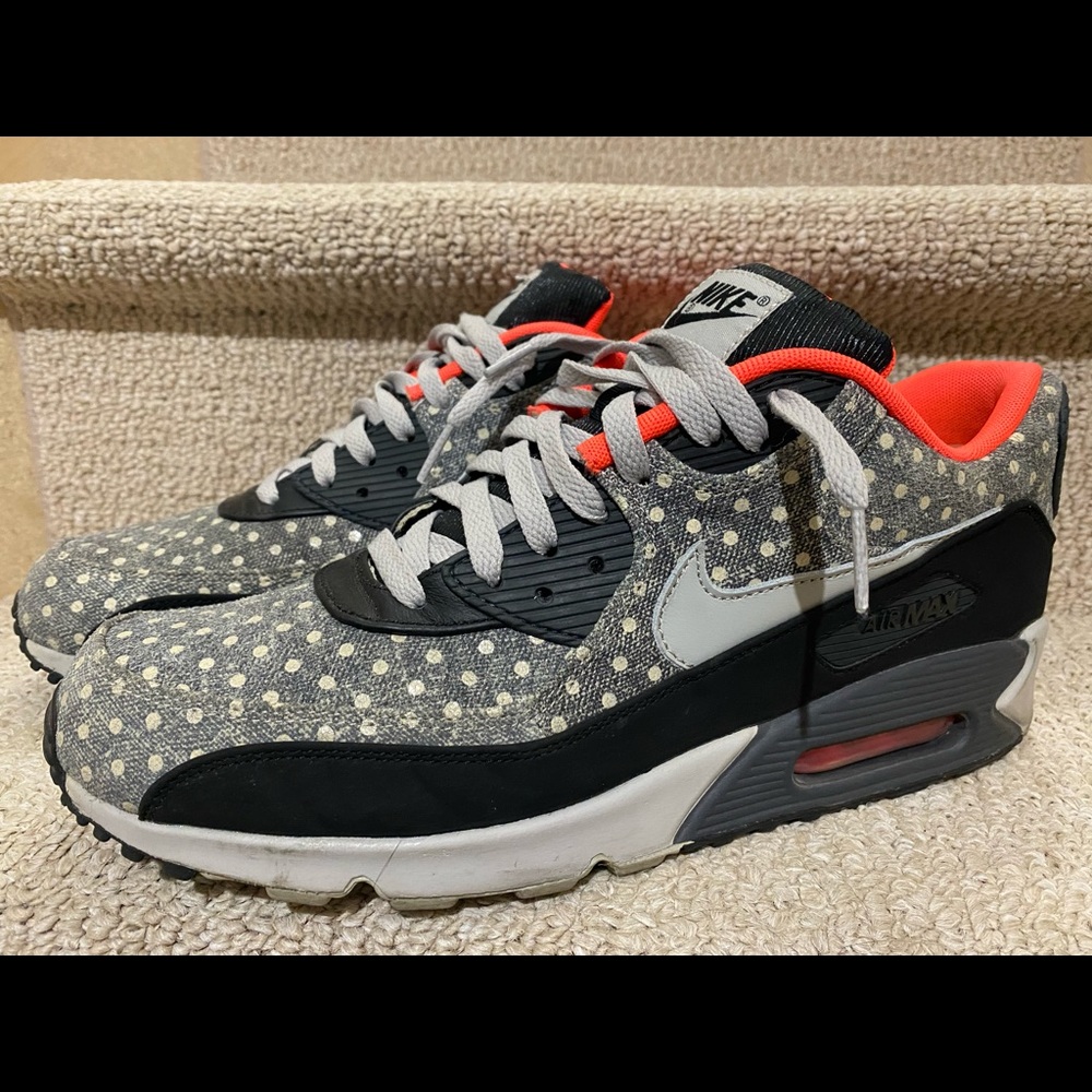 Preowned Mens’s Air Max 90 size 12
